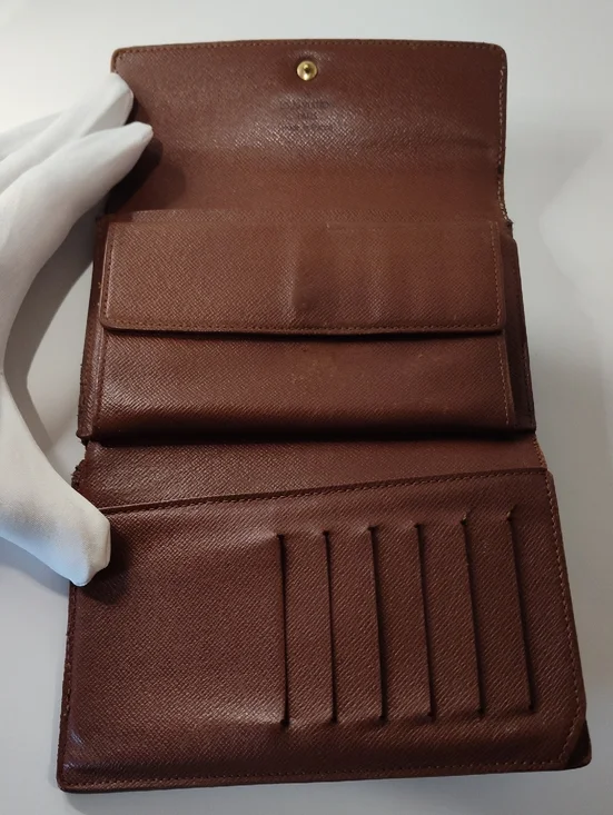 Louis Vuitton Monogram Compact Wallet - Picture 4 of 17